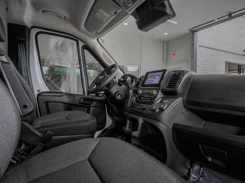 Used 2024 RAM ProMaster 3500 w/ Power Group FWD image 17