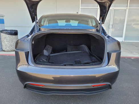 Used 2025 Tesla Model 3 Long Range RWD image 27