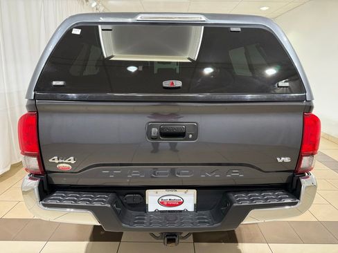 Certified 2023 Toyota Tacoma SR5 image 4