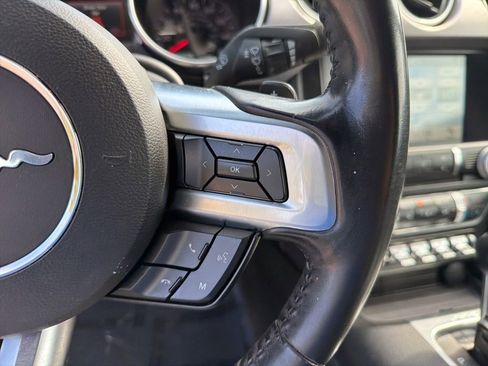 Used 2018 Ford Mustang Premium RWD image 15