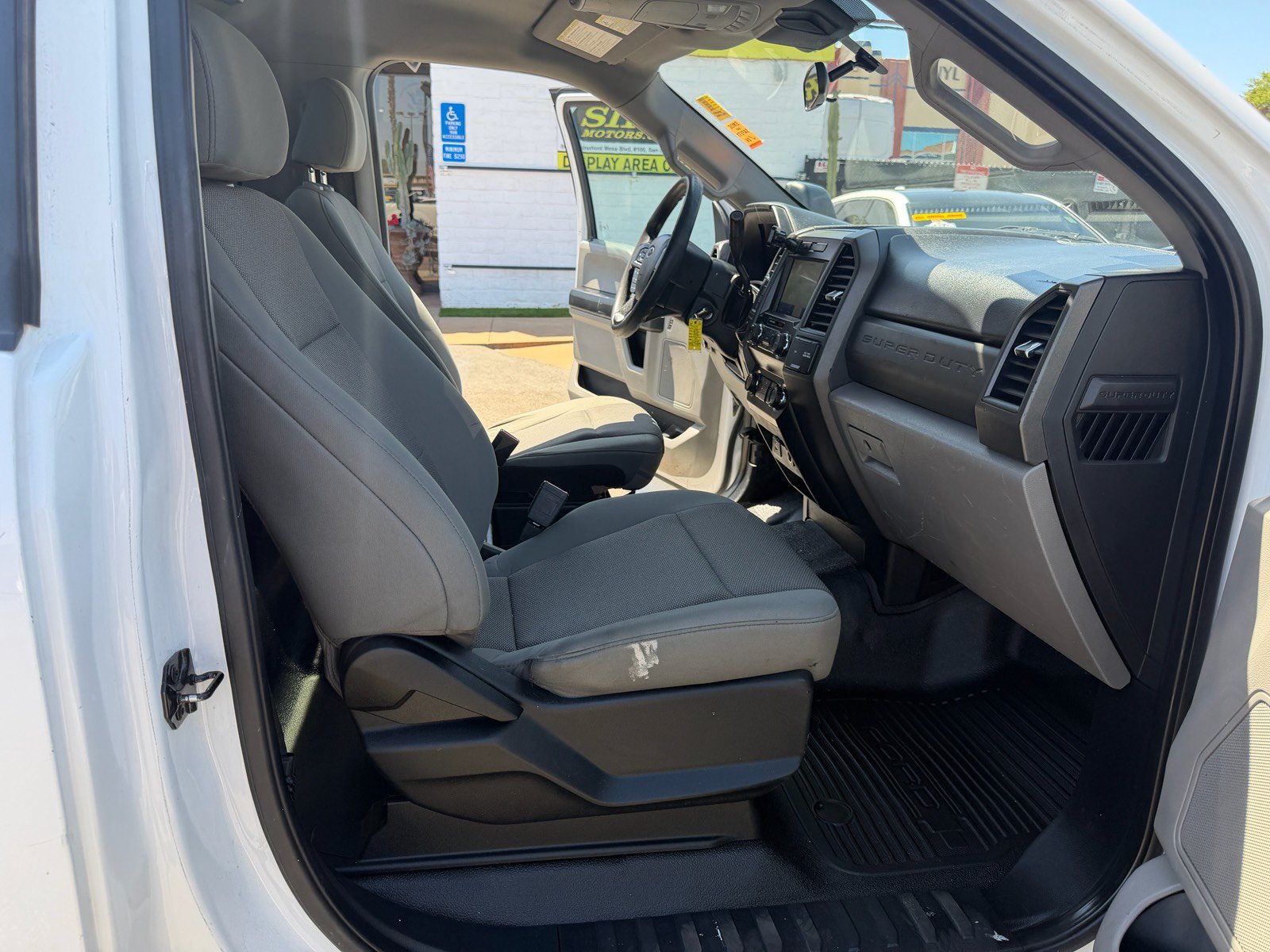 Used 2020 Ford F250 XL w/ Power Equipment Group RWD image 12