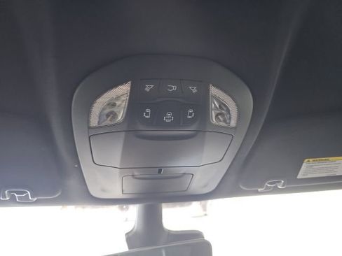 New 2026 Chrysler Voyager LX image 33