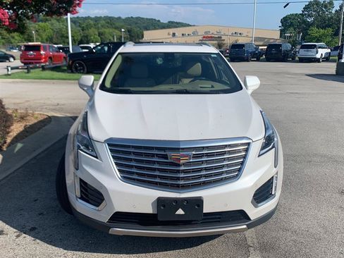 Used 2017 Cadillac XT5 Platinum w/ Driver Assist Package AWD/4WD image 1