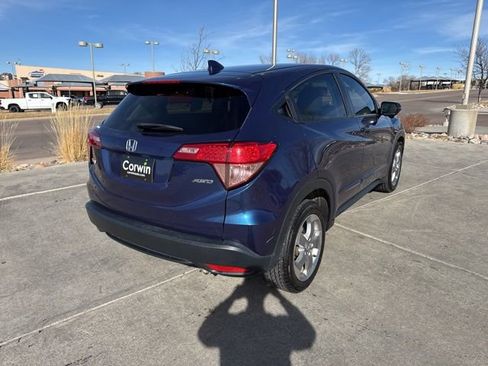 Used 2017 Honda HR-V EX image 9