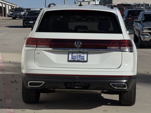 New 2025 Volkswagen Atlas SE image 5