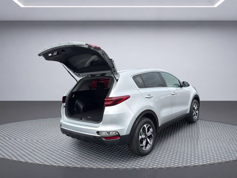 Used 2020 Kia Sportage LX AWD/4WD image 8