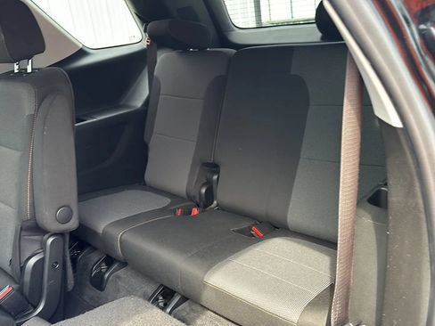 Used 2020 Chevrolet Traverse LT AWD/4WD image 18