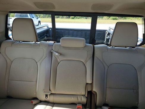 Used 2019 RAM 1500 Laramie image 13