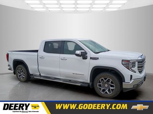 Used 2023 GMC Sierra 1500 SLT w/ SLT Convenience Package AWD/4WD image 1