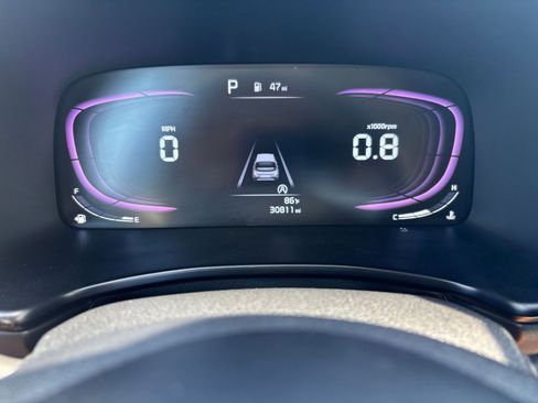 Used 2025 Kia Soul LX w/ LX Technology Package FWD image 39