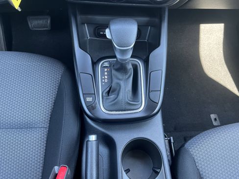 Used 2025 Kia Soul LX w/ LX Technology Package FWD image 26