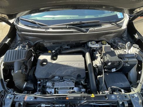 Used 2023 GMC Terrain SLT image 27