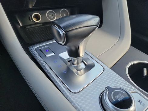 Used 2022 Genesis G70 3.3T image 12