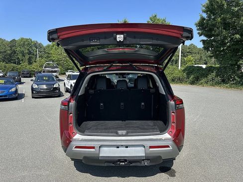 Used 2024 Nissan Pathfinder SL w/ SL Premium Package FWD image 35