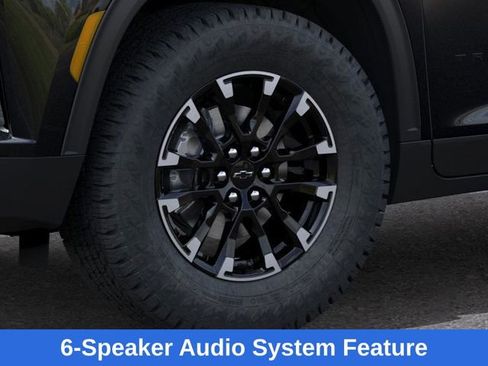 New 2026 Chevrolet Traverse Z71 w/ LPO, Floor Liner Package image 10