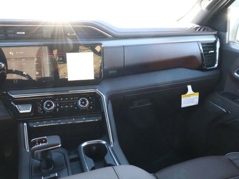 New 2026 GMC Sierra 1500 Denali image 11