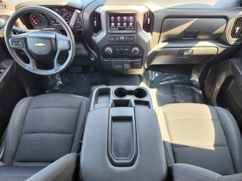 Used 2023 Chevrolet Silverado 1500 Custom AWD/4WD image 10