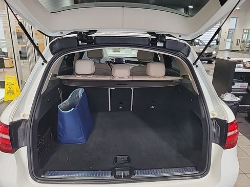 Used 2018 Mercedes-Benz GLC 300 image 11