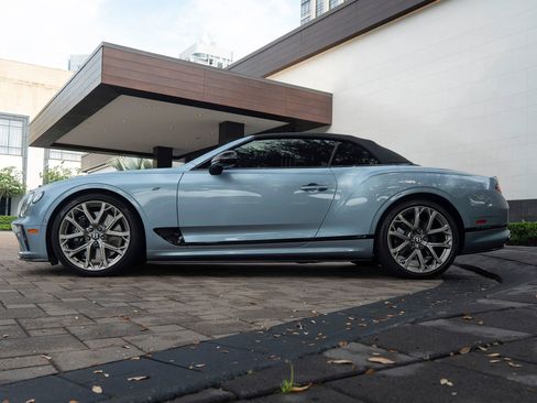 Used 2023 Bentley Continental GT S AWD/4WD image 21