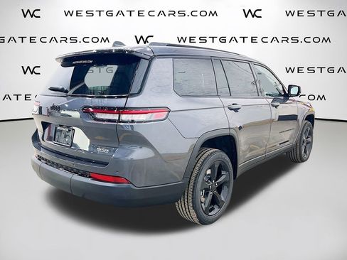 New 2025 Jeep Grand Cherokee L Laredo image 8
