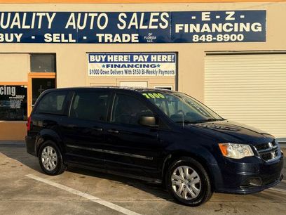 Used 2014 Dodge Grand Caravan American Value Package w/ UConnect Hands-Free Group