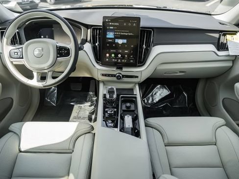 New 2026 Volvo XC60 B5 Ultra w/ Protection Package Premier AWD/4WD image 21