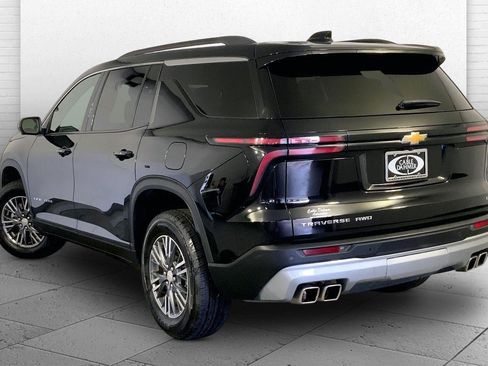 Used 2024 Chevrolet Traverse LT AWD/4WD image 11