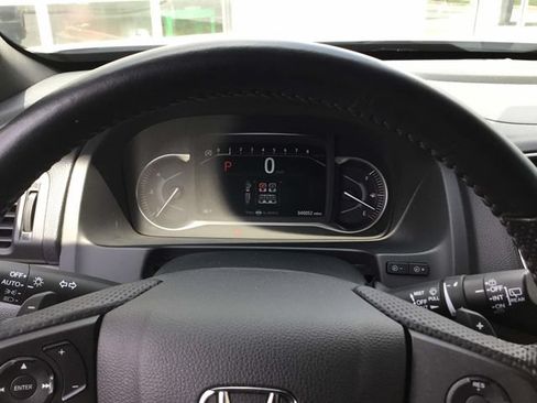 Used 2025 Honda Passport EX-L image 11