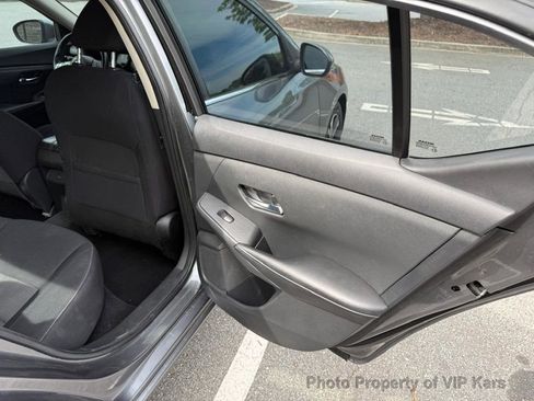 Used 2021 Nissan Sentra SV image 12