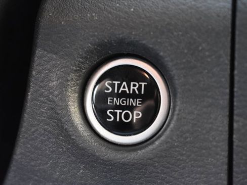 Used 2024 Nissan Frontier SL w/ Technology Package image 28