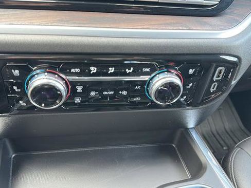 New 2026 GMC Sierra 1500 SLT w/ SLT Premium Plus Package AWD/4WD image 13