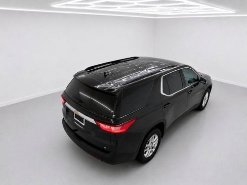 Used 2021 Chevrolet Traverse LT AWD/4WD image 36