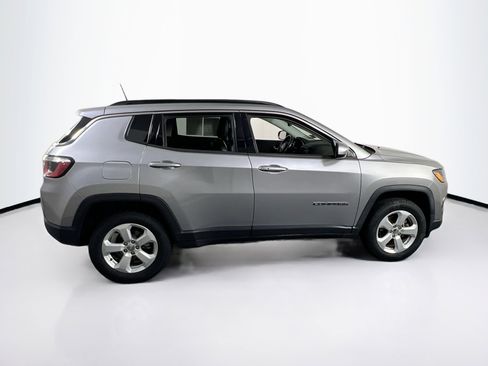 Used 2020 Jeep Compass Latitude w/ Cold Weather Group image 4