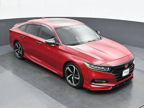 Used 2018 Honda Accord Sport image 24