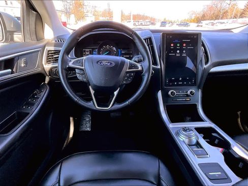 Used 2024 Ford Edge SEL image 17