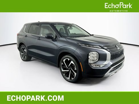 Used 2024 Mitsubishi Outlander SE FWD image 1