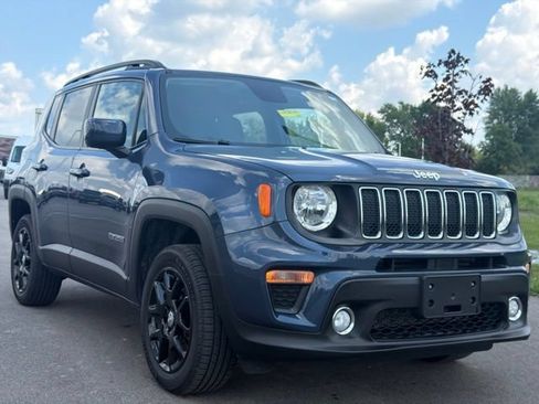 Used 2020 Jeep Renegade Latitude w/ Cold Weather Group AWD/4WD image 1