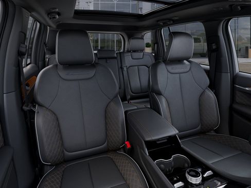 New 2026 Jeep Grand Cherokee Summit w/ Obsidian Package AWD/4WD image 16
