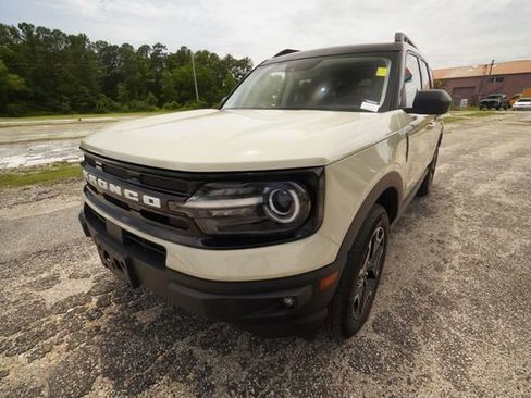 Used 2024 Ford Bronco Sport Outer Banks w/ Tech Package AWD/4WD image 5