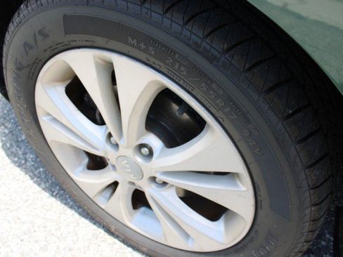 Used 2014 Kia Soul + w/ Primo Package FWD image 35