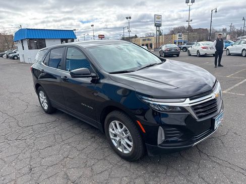 Certified 2024 Chevrolet Equinox LT AWD/4WD image 4