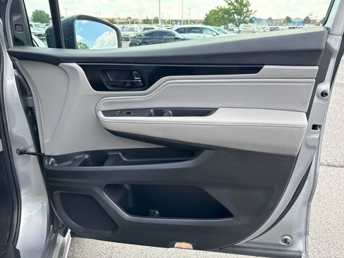 Used 2023 Honda Odyssey Touring image 40