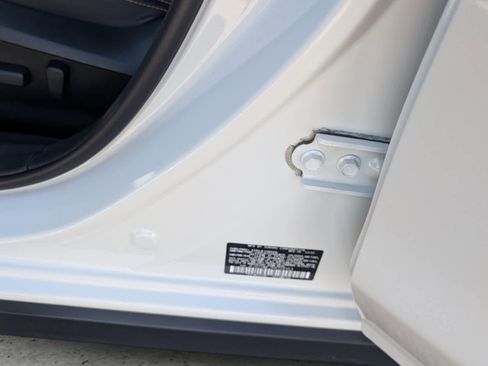 Used 2023 Subaru Crosstrek 2.5i Limited w/ Moonroof Package image 13