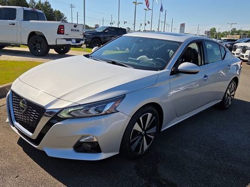 Used 2020 Nissan Altima 2.5 SL FWD image 3