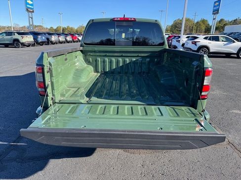 Used 2025 Nissan Frontier Pro-X image 10