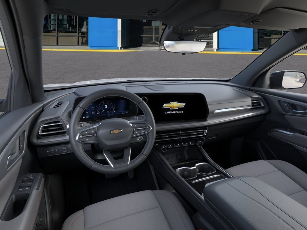 New 2027 Chevrolet Traverse LT w/ Driver Confidence Package FWD image 15