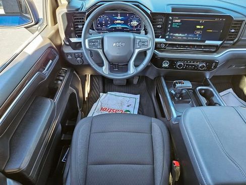 Used 2023 Chevrolet Silverado 1500 RST w/ Z71 Off-Road Package AWD/4WD image 13