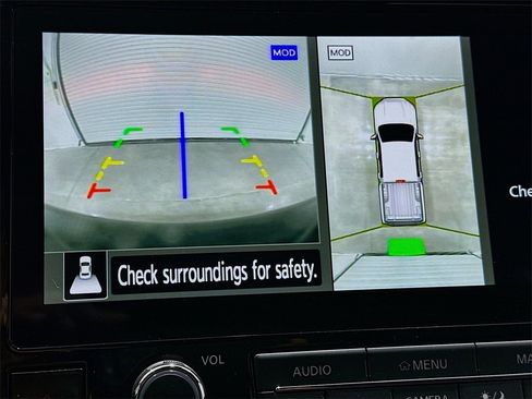 Used 2025 Nissan Frontier PRO-4X w/ Pro Premium Package image 13