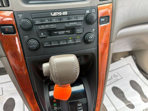 Used 2000 Lexus RX 300 FWD image 26