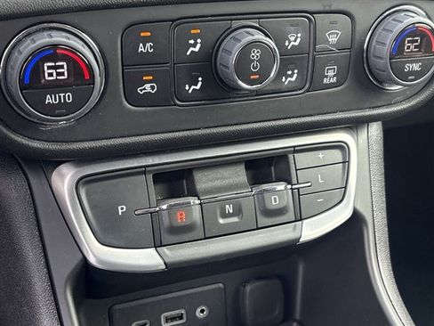 Certified 2024 GMC Terrain SLE w/ Driver Convenience Package FWD image 15